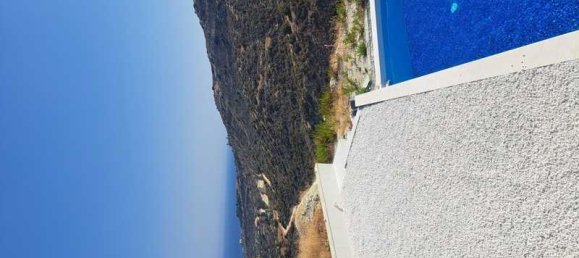 8 bedrooms Commercial property in Agios Tychonas, Cyprus No. 19900 6