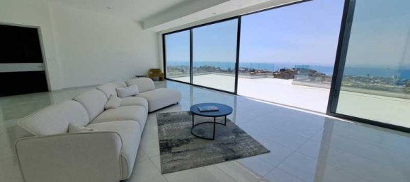 8 bedrooms Commercial property in Agios Tychonas, Cyprus No. 19900 5