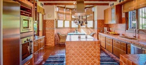 8 bedrooms House in Coin, Spain No. 78200 22