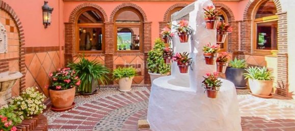 8 bedrooms House in Coin, Spain No. 78200 12