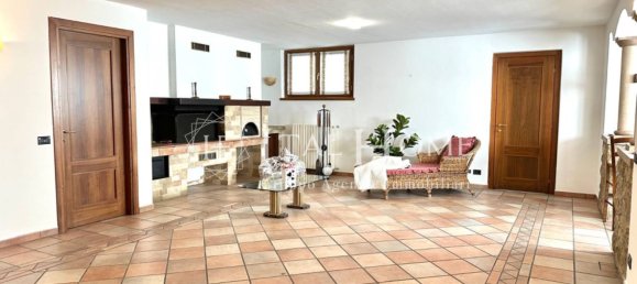 12 rooms Villa in Bergamo, Italy No. 2173 20