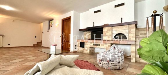 12 rooms Villa in Bergamo, Italy No. 2173 24