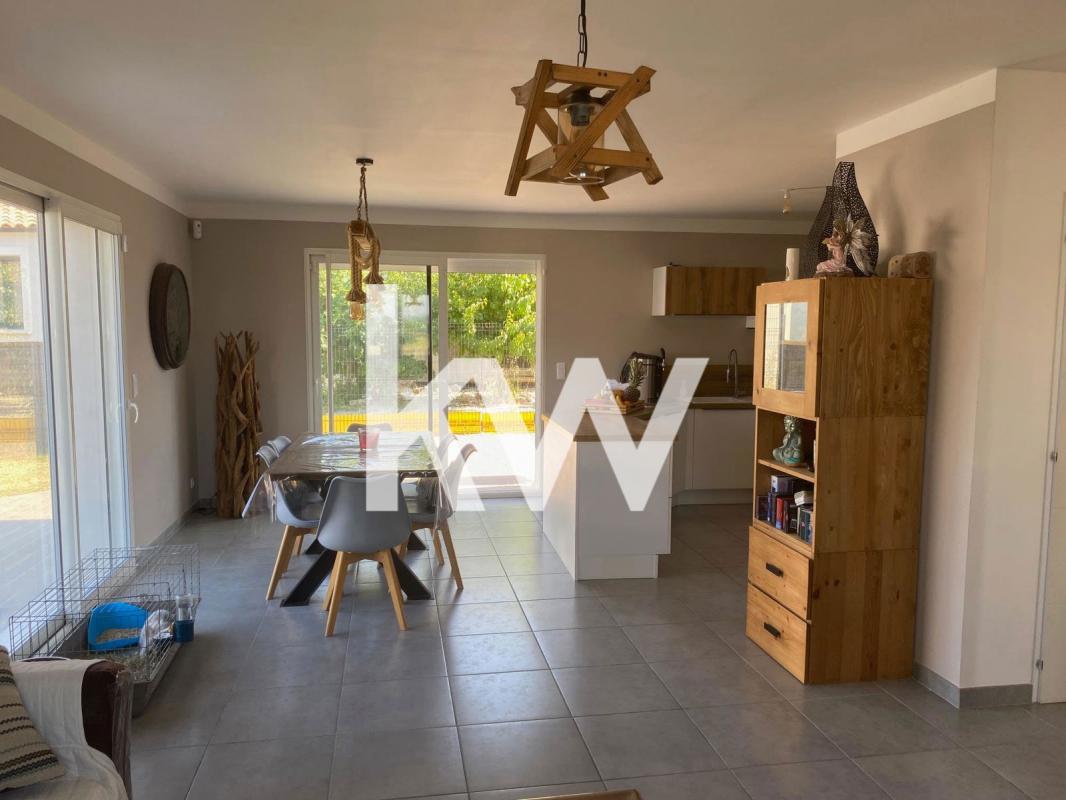 3 bedrooms Villa in Gard, France No. 309037