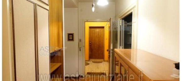 5 rooms Apartment in Gorizia, Italy No. 1899 4