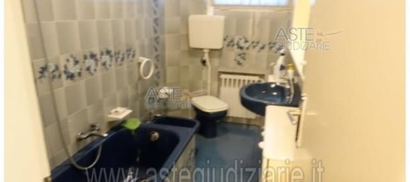 5 rooms Apartment in Gorizia, Italy No. 1899 10