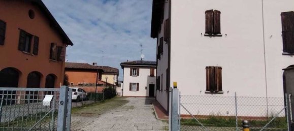 4 Schlafzimmer Wohnung in Budrio, Italy, Nr. 341171 15
