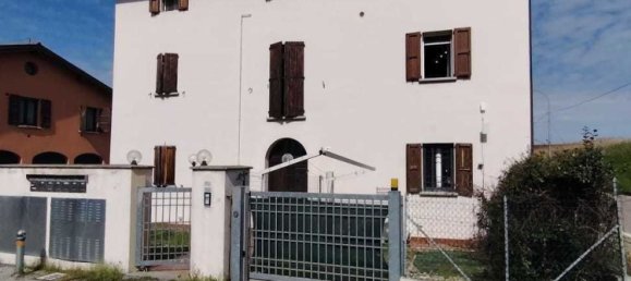 4 Schlafzimmer Wohnung in Budrio, Italy, Nr. 341171 14