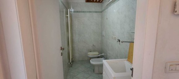 4 Schlafzimmer Wohnung in Budrio, Italy, Nr. 341171 20