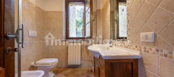 4 Schlafzimmer Haus in Castiglione del Lago, Italy, Nr. 126192 15