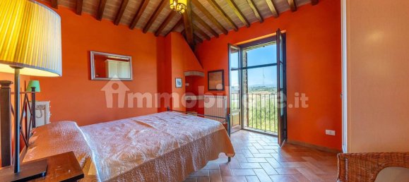 4 Schlafzimmer Haus in Castiglione del Lago, Italy, Nr. 126192 12