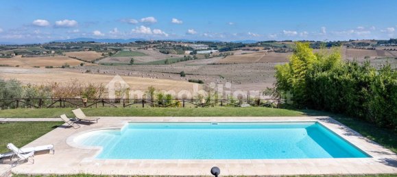 4 Schlafzimmer Haus in Castiglione del Lago, Italy, Nr. 126192 2