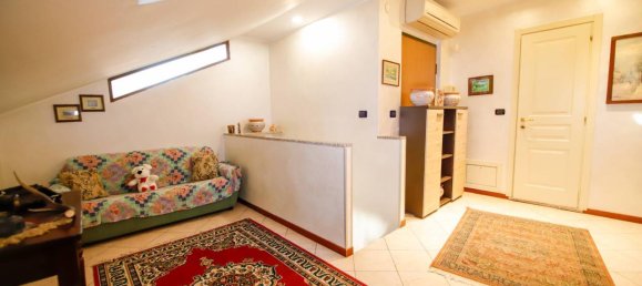 5 rooms Apartment in Turin, Italy No. 154251 31