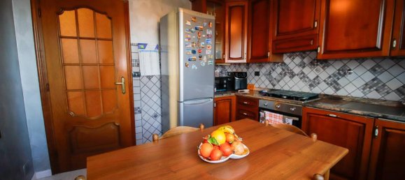 5 rooms Apartment in Turin, Italy No. 154251 18