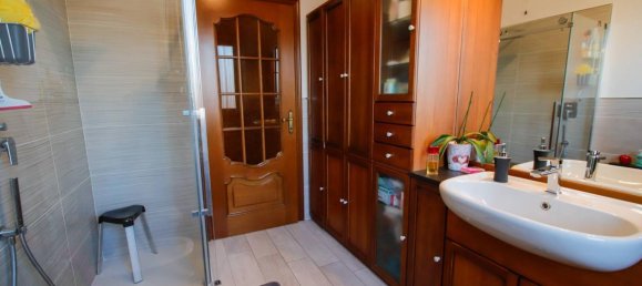 5 rooms Apartment in Turin, Italy No. 154251 12