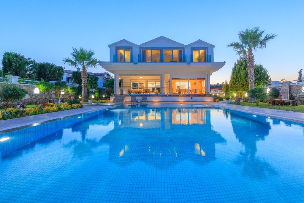 Вилла 5+1 в Олюдениз, Турция № 43291