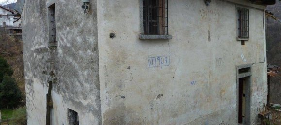 4 bedrooms House in Masera, Italy No. 178591 4