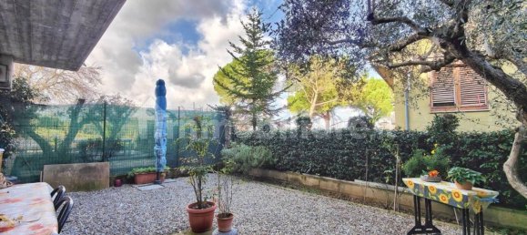 3 غرف نوم فيلا في Lastra a Signa, Italy رقم 111604 11