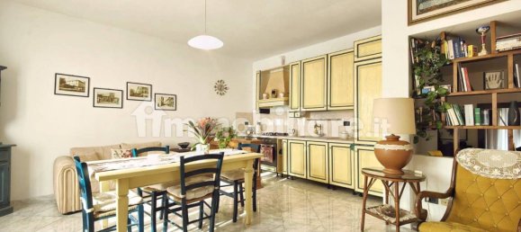 3 غرف نوم فيلا في Lastra a Signa, Italy رقم 111604 25