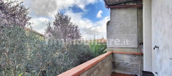 3 غرف نوم فيلا في Lastra a Signa, Italy رقم 111604 8