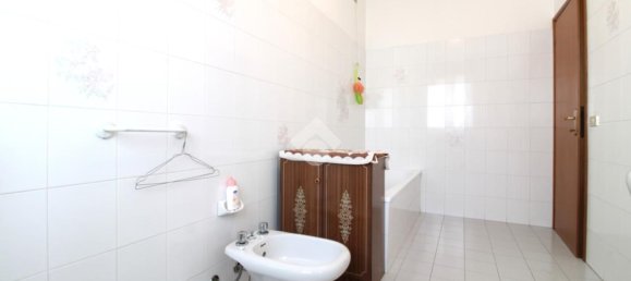 Casa de 4 dormitorios en Cotignola, Italy No. 338871 17