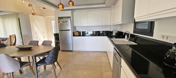 Villa 4+1 à Oludeniz, Turkey No. 9172 9