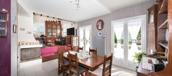 3 Schlafzimmer Haus in Tizac-de-Lapouyade, France, Nr. 276696 4