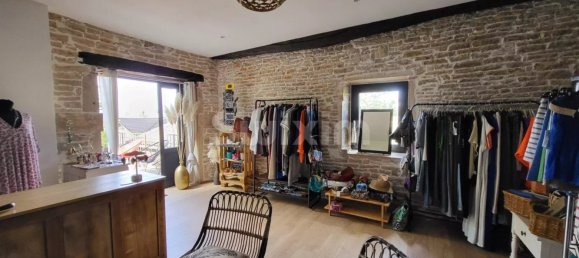 8 Schlafzimmer Haus in Macon, France, Nr. 297438 15