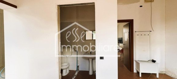 Imóvel comercial em Empoli, Italy 60 m² N.º 318180 11