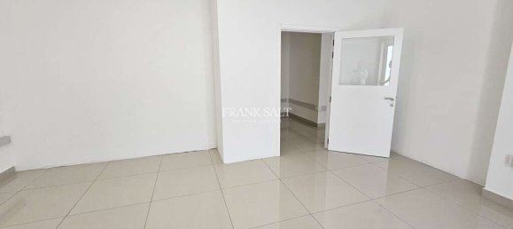Büro in Balzan, Malta, Nr. 13638 19
