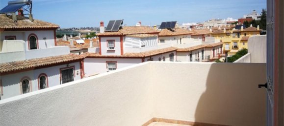 4 bedrooms Apartment in Andalusia, Spain No. 136956 3