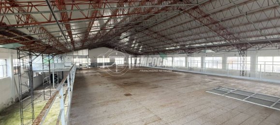 3-Zimmer Lagerhaus in Monale, Italy, Nr. 9463 4