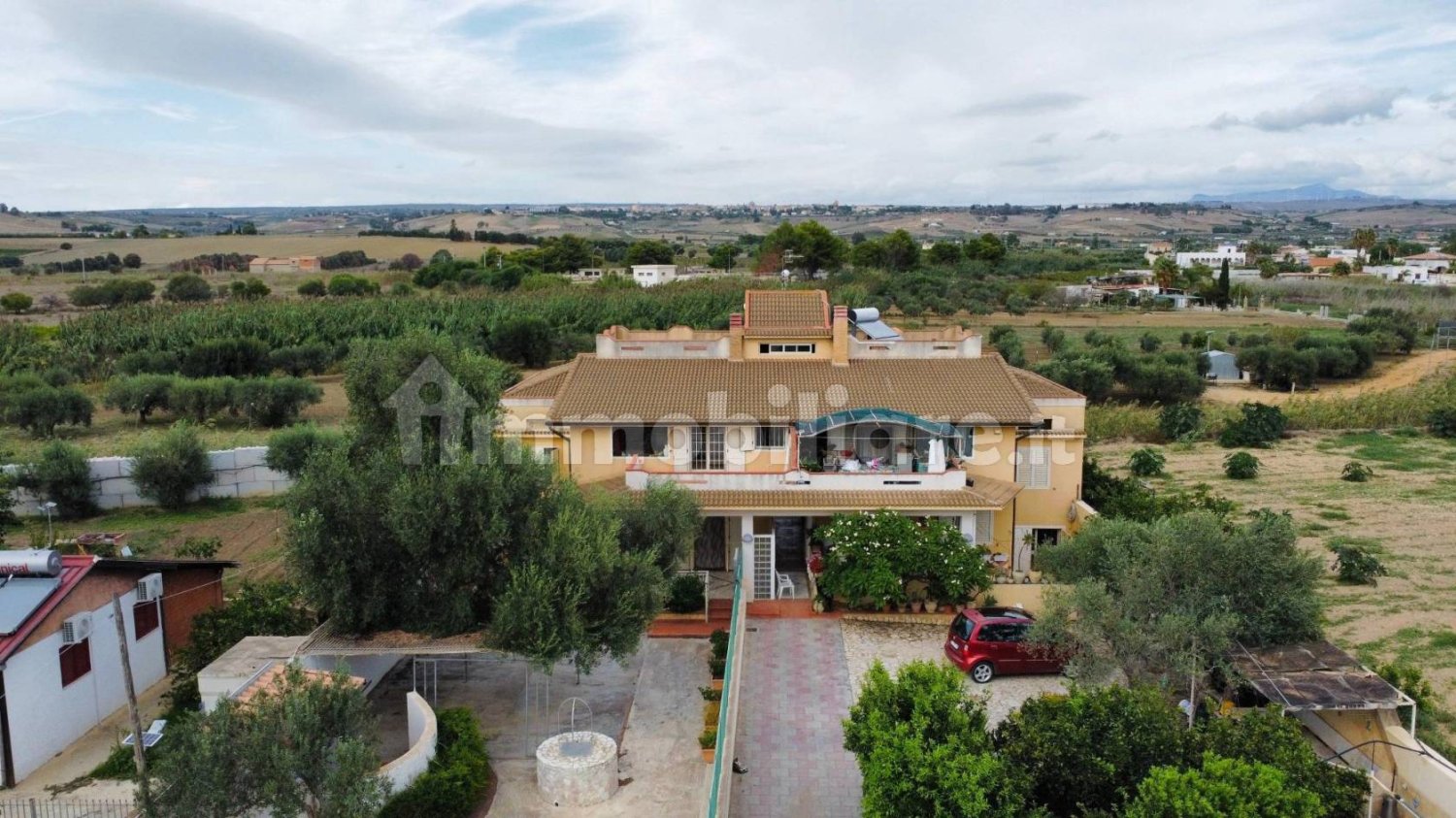 Villa de 5 dormitorios en Menfi, Italy No. 353855