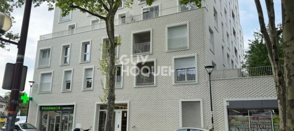 2 bedrooms Apartment in Romainville, France No. 354744 9