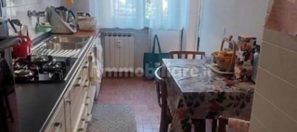 2 Schlafzimmer Wohnung in Carrara, Italy, Nr. 49528 5