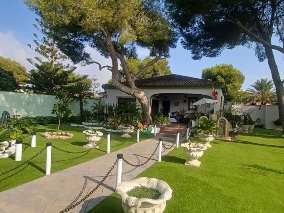 3 Schlafzimmer Villa in Dehesa De Campoamor, Spain, Nr. 184786
