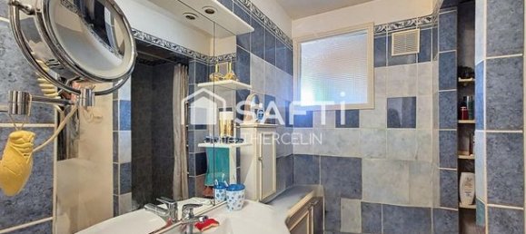 2 Schlafzimmer Haus in Boiscommun, France, Nr. 304241 4