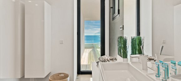 6 bedrooms Villa in Marbella, Spain No. 93738 24