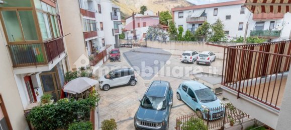 3 Schlafzimmer Wohnung in Palermo, Italy, Nr. 291405 5