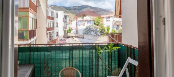 3 Schlafzimmer Wohnung in Palermo, Italy, Nr. 291405 2