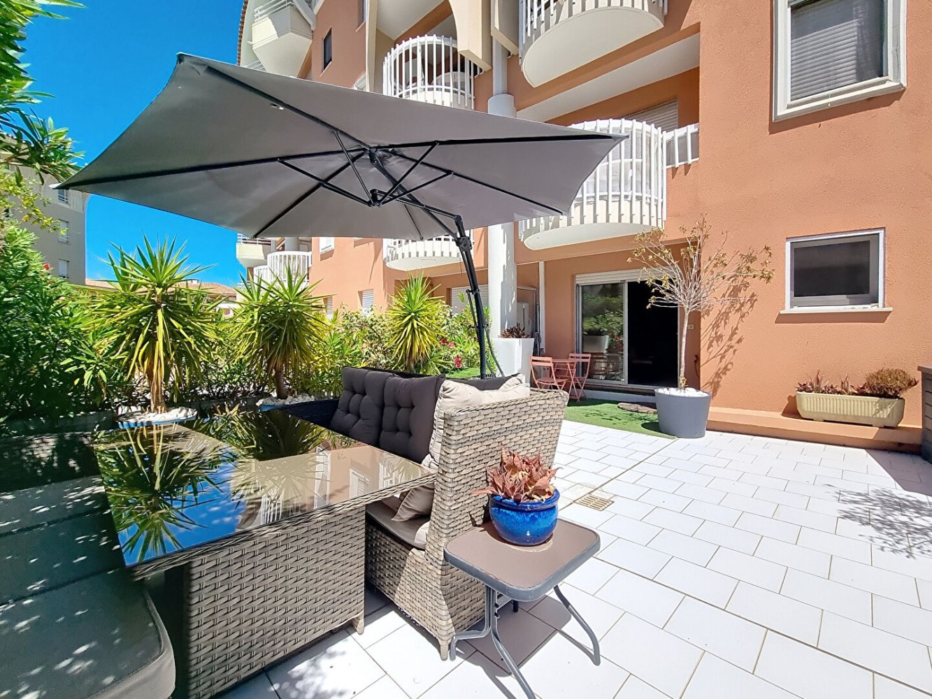 Apartamento de 1 dormitorio en Frejus, France No. 278501
