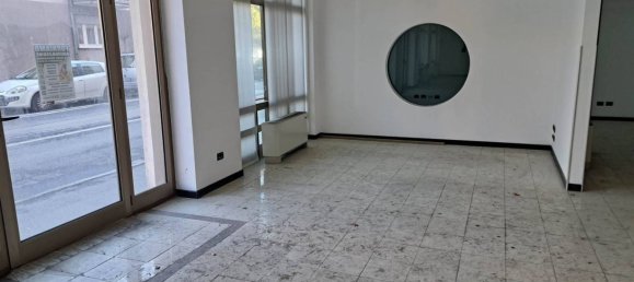 5-salle Propriété commerciale à Aosta, Italy No. 41876 6