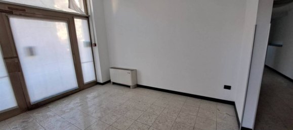 5-salle Propriété commerciale à Aosta, Italy No. 41876 9