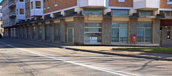 5-salle Propriété commerciale à Aosta, Italy No. 41876 3