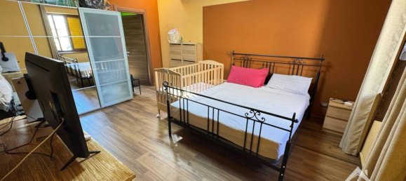 Apartamento de 2 dormitorios en Afragola, Italy No. 279312 6