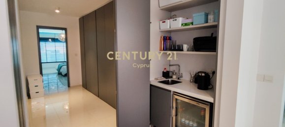 5 bedrooms Villa in Agios Athanasios, Cyprus No. 358 12