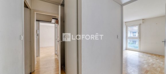 1 bedroom Apartment in Levallois-Perret, France No. 324635 6