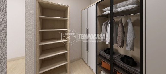 2-salle Appartement à Erba, Italy No. 313822 12