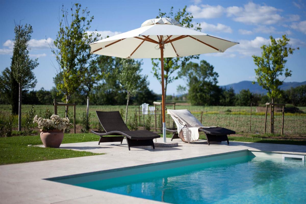 3 bedrooms Villa in Cortona, Italy No. 1532