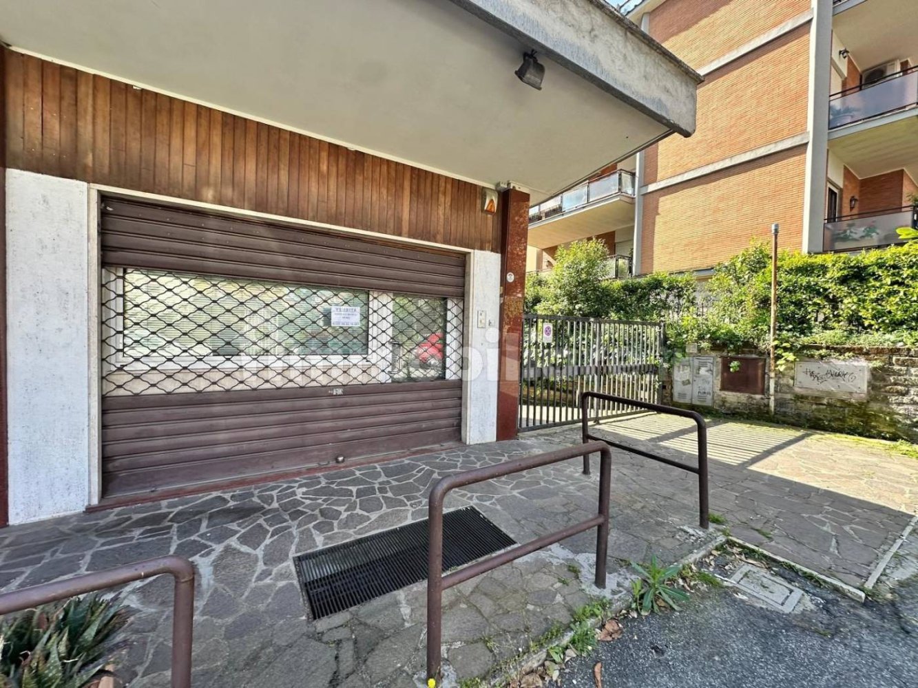 Propiedad comercial de 2 habitaciónes en Rome, Italy No. 289865