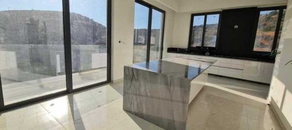 8 غرف نوم منزل في Agios Tychonas, Cyprus رقم 6787 10